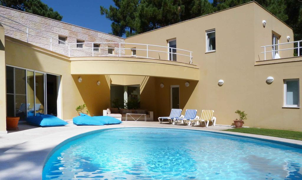 Aroeira Villa Near Lisbon- Daydream Pt 차르네카 객실 사진