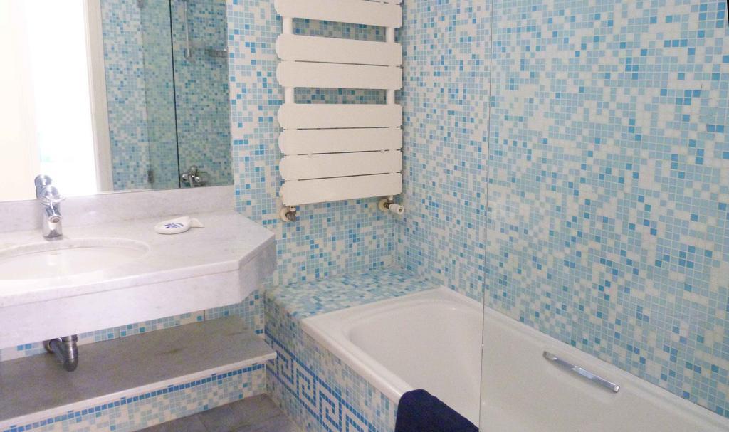 Aroeira Villa Near Lisbon- Daydream Pt 차르네카 객실 사진