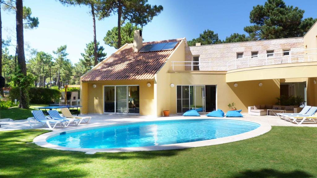 Aroeira Villa Near Lisbon- Daydream Pt 차르네카 객실 사진